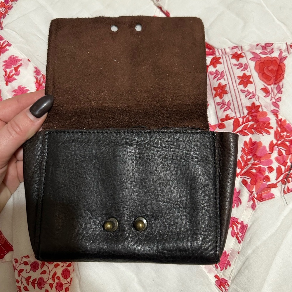 Jo. Leather Wallet - Picture 2 of 4
